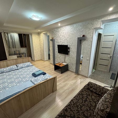 One-Room Apartment Opposite Almaty Airport Turksib Zewnętrze zdjęcie